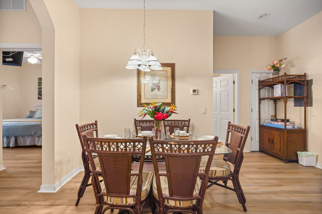 8 print 110 Andros 16, Davenport, FL 33897 23